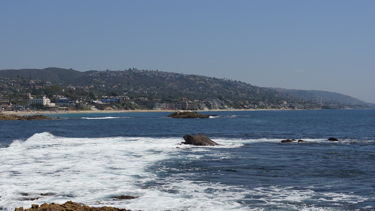 dana point  rocks  pacific free photo