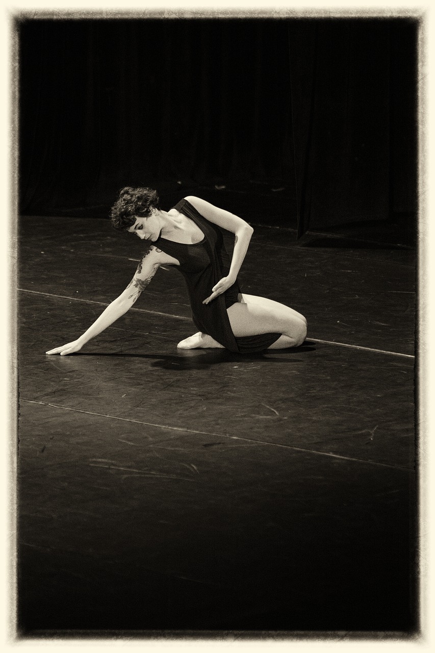 dance movement theater free photo