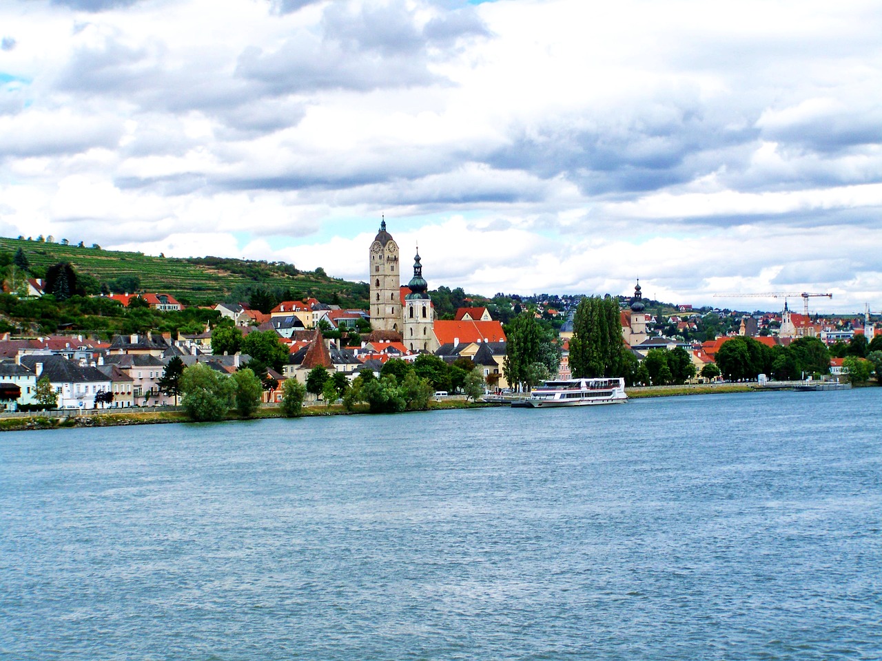 danube krems austria free photo