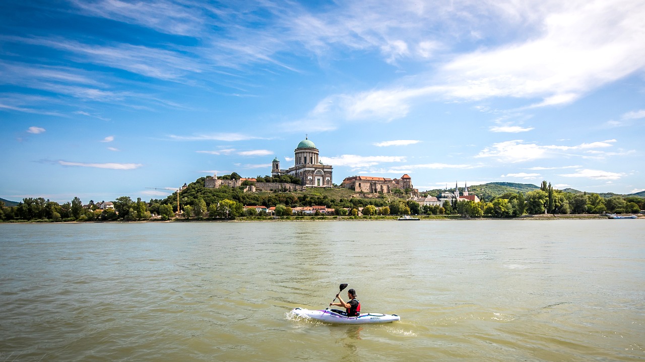 danube  slovakia  hungary free photo