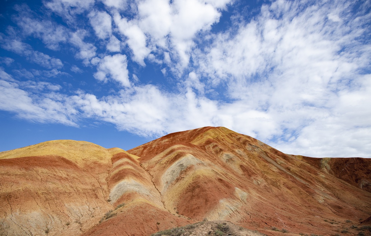 danxia  yadan  canyon free photo