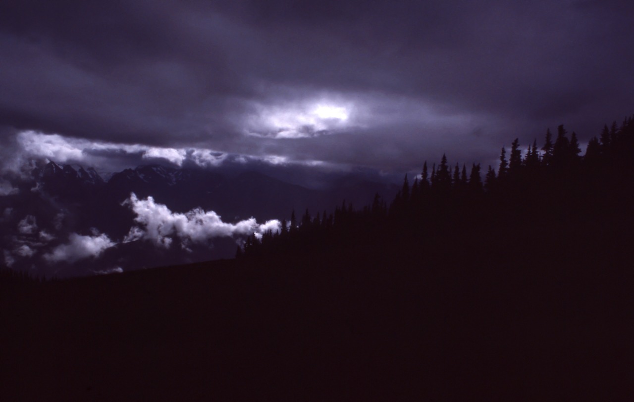 dark night clouds free photo