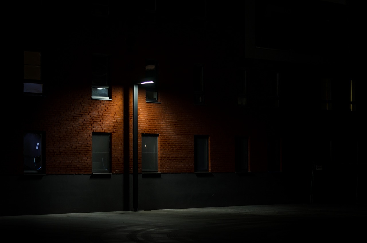 Street Lights Buildings Nighttime Dark Background Reflection 4K HD Dark  Background Wallpapers | HD Wallpapers | ID #110970