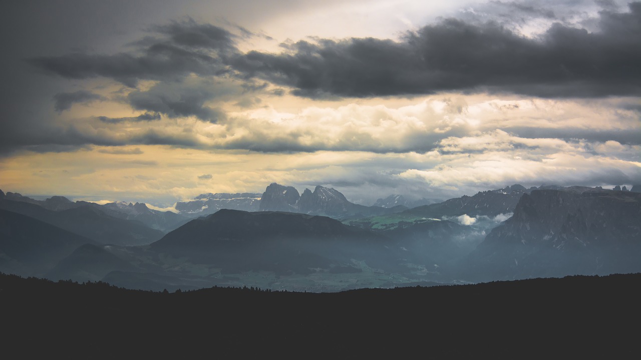 dark sky clouds free photo