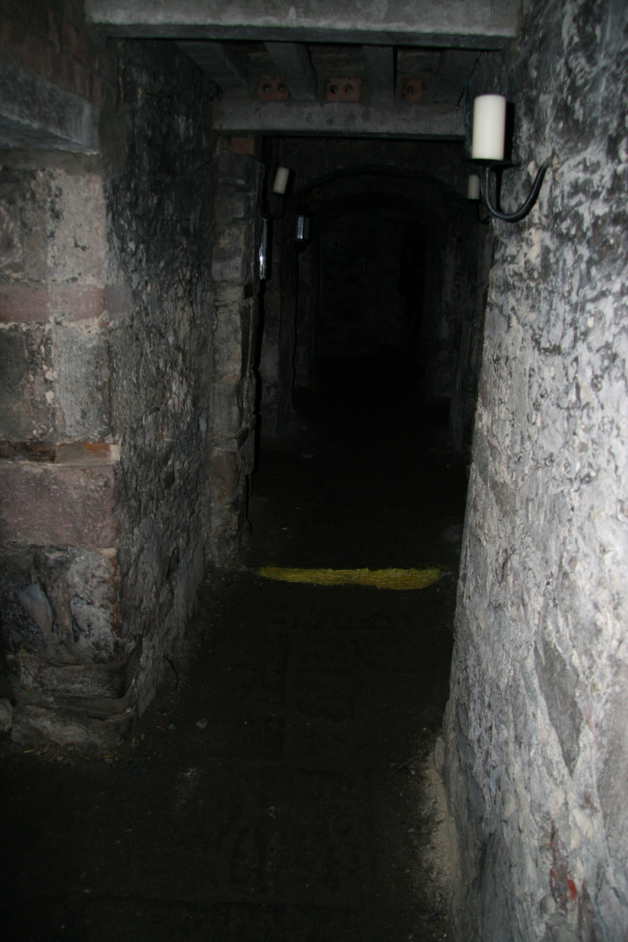 dark door tunnel free photo