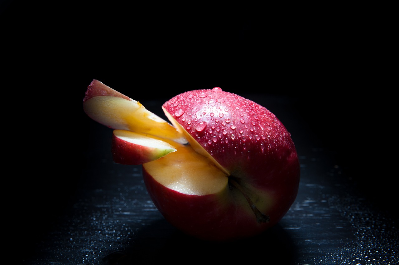 dark mood food fruit apple free photo