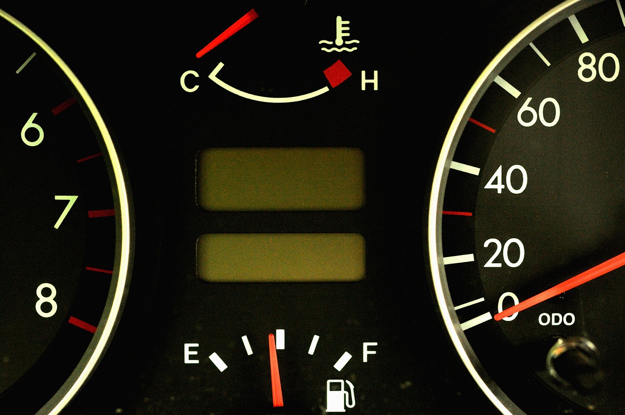 dashboard display speedometer free photo
