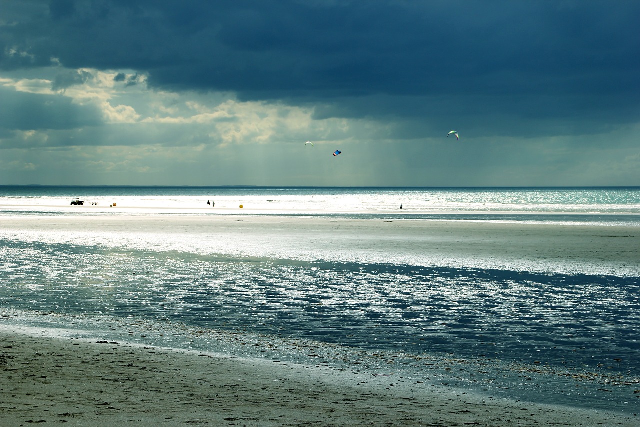 dauville sea horizon free photo