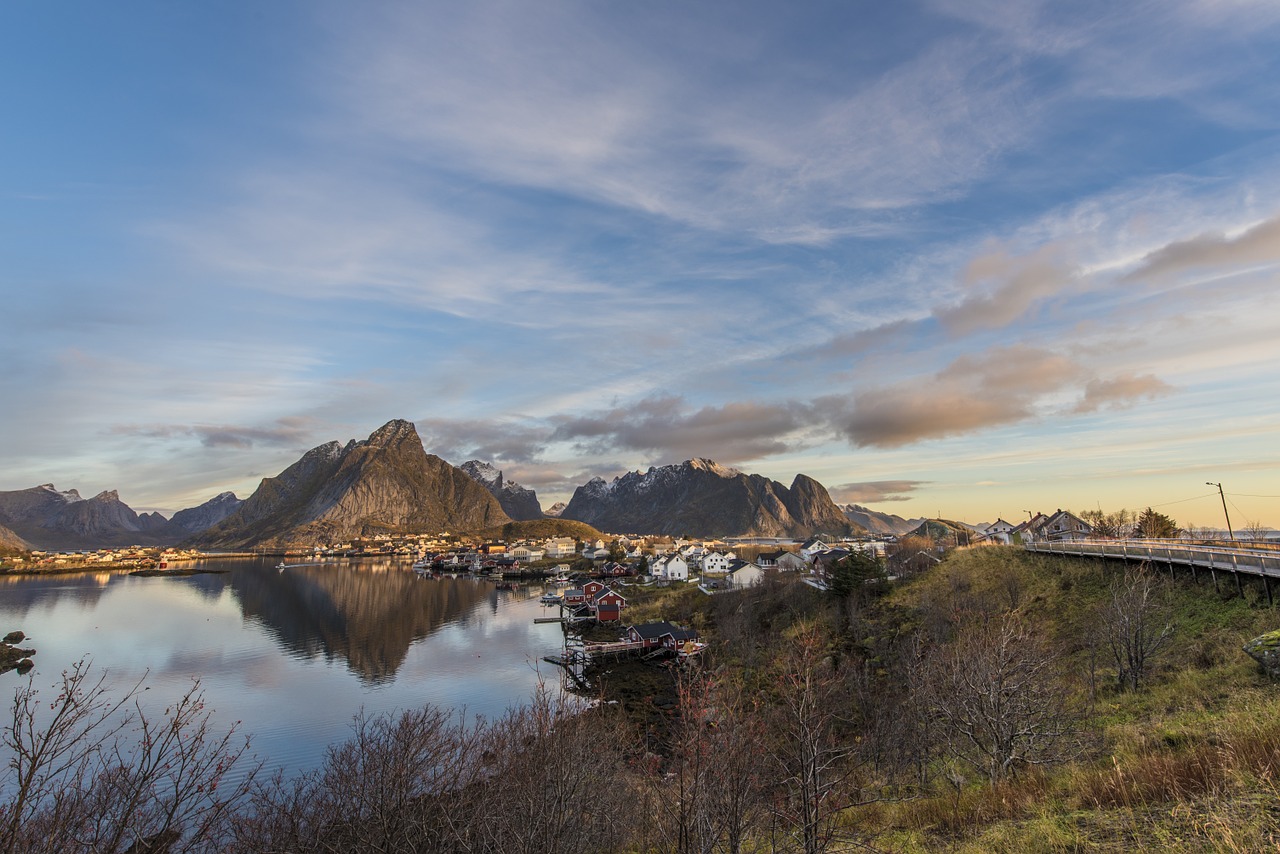 dawn lofoten boats free photo