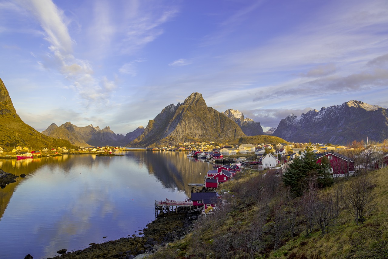 dawn lofoten boats free photo