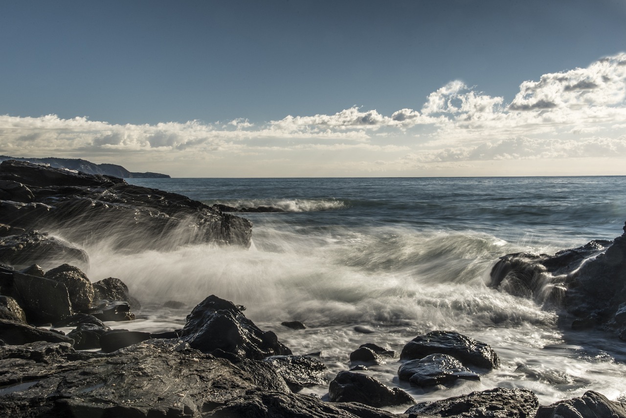 dawn beach guilche free photo