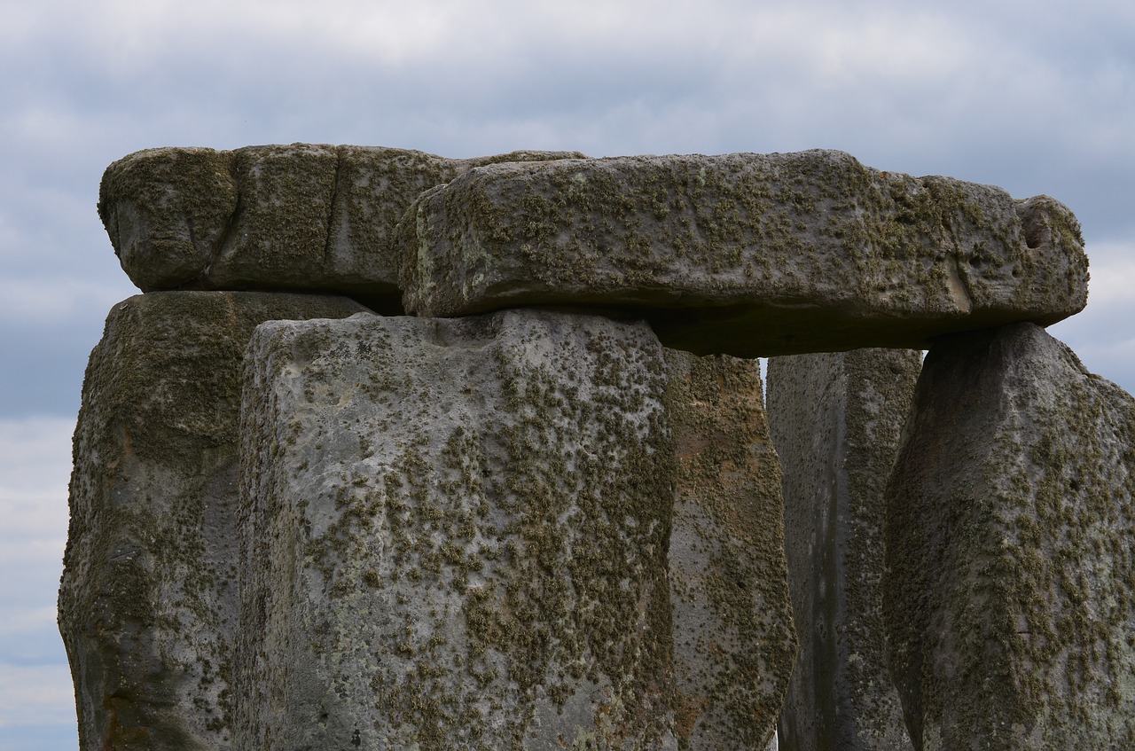 day out  stonehenge  memorial free photo