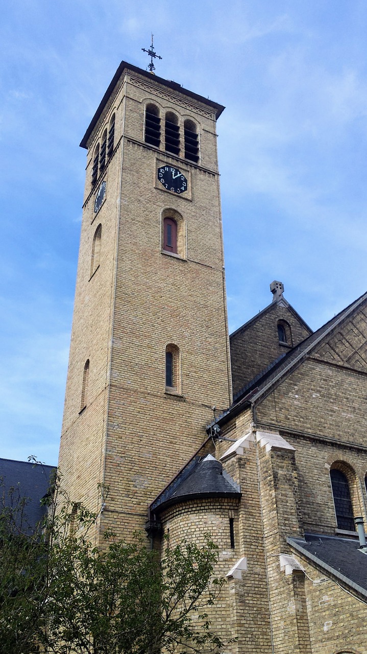 de panne church belgium free photo