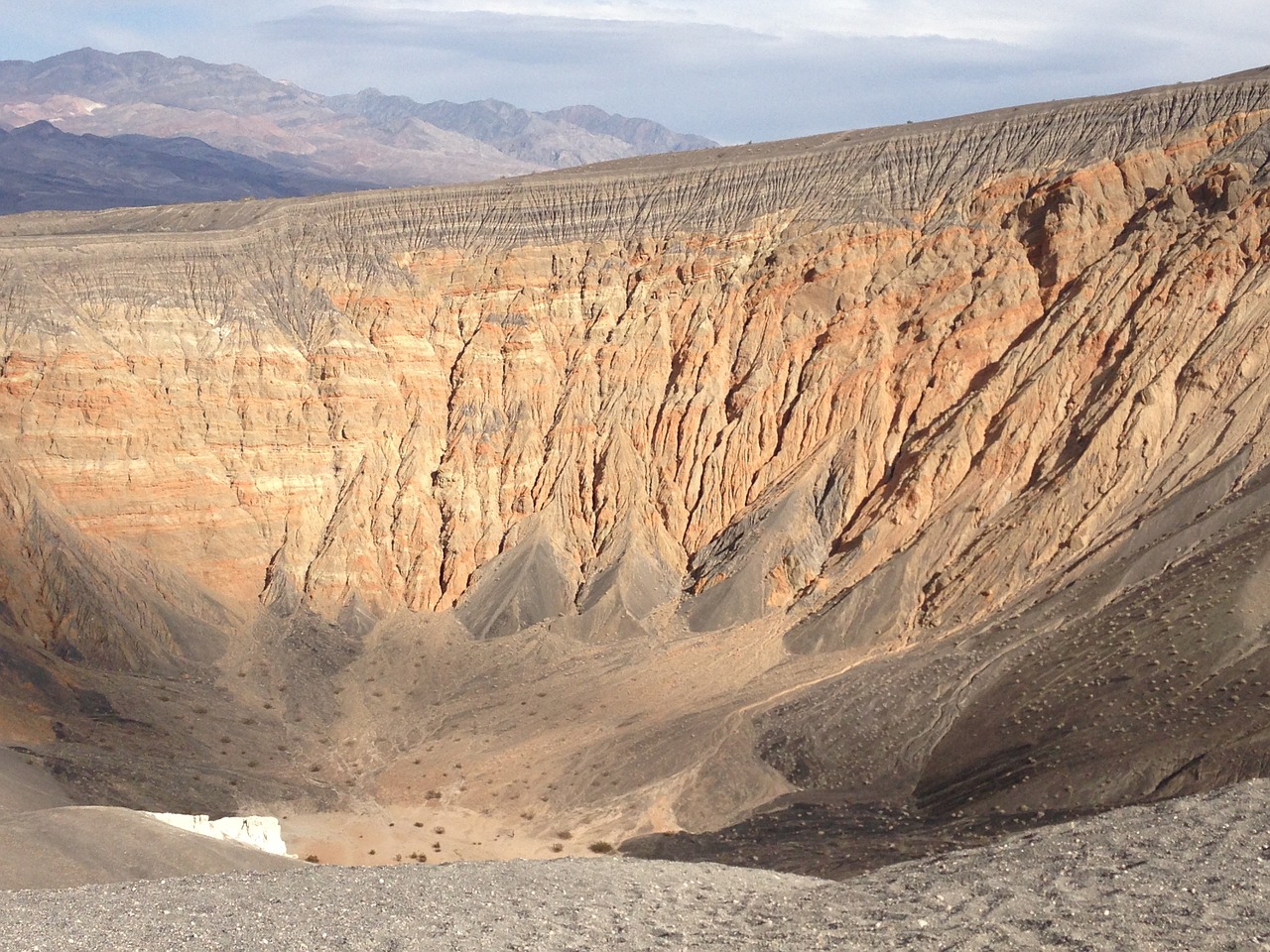 death valley crater free photo