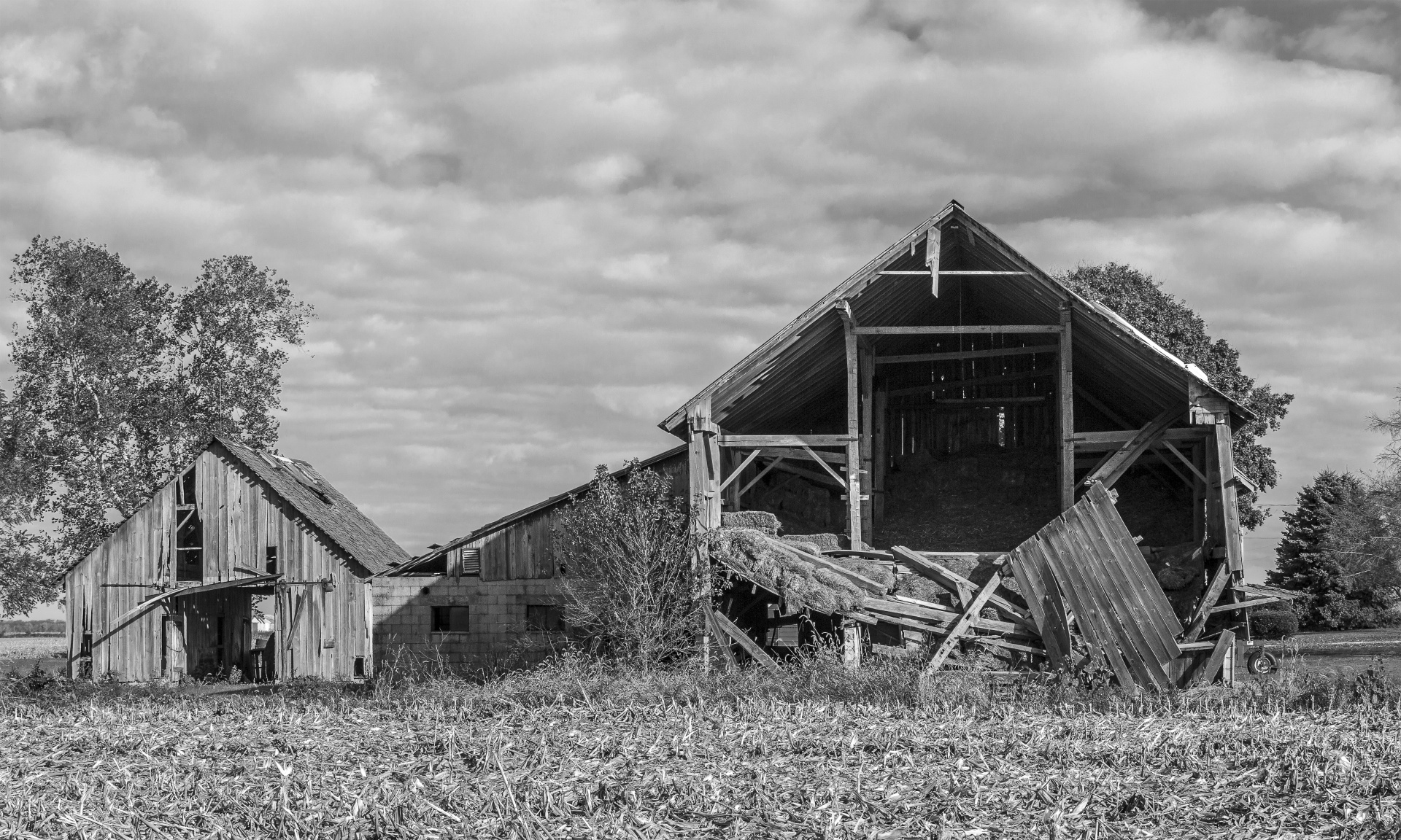 barn decay rural free photo