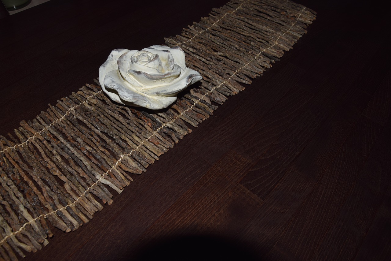 deco white rose wood free photo