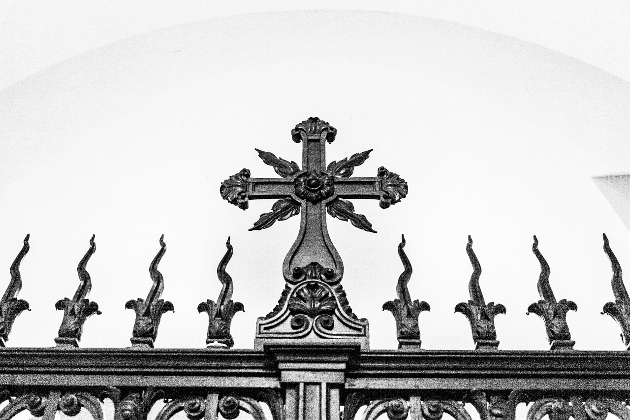 decorative gate cross gate free photo