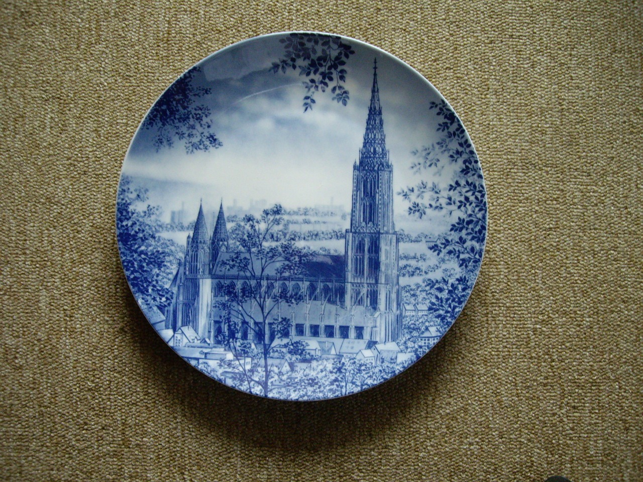 decorative plate ceramic blue free photo