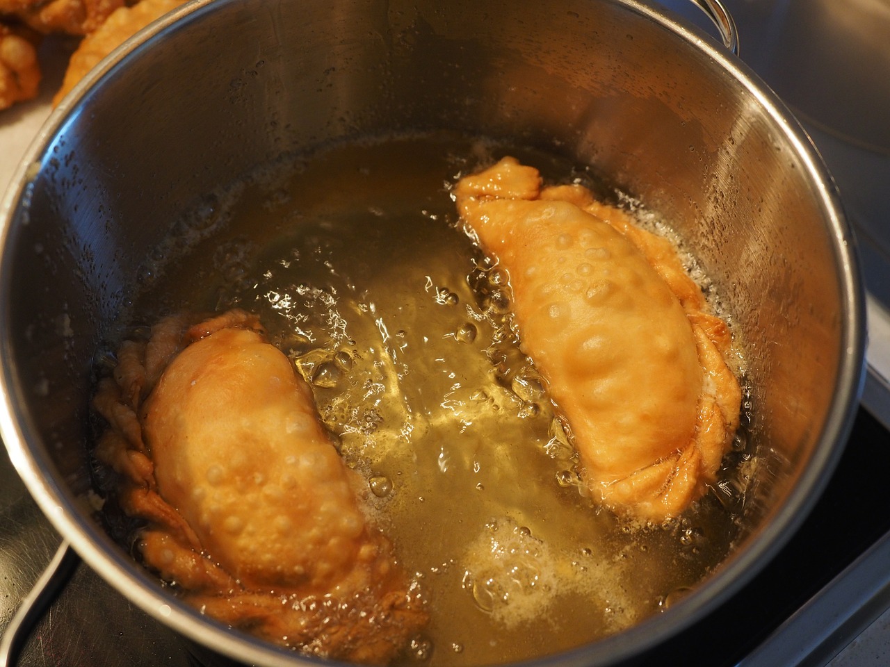 deep fry empanadas teigtasches free photo