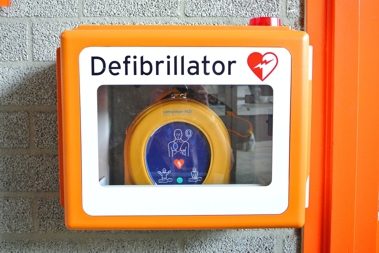 defibrillator revival first aid free photo