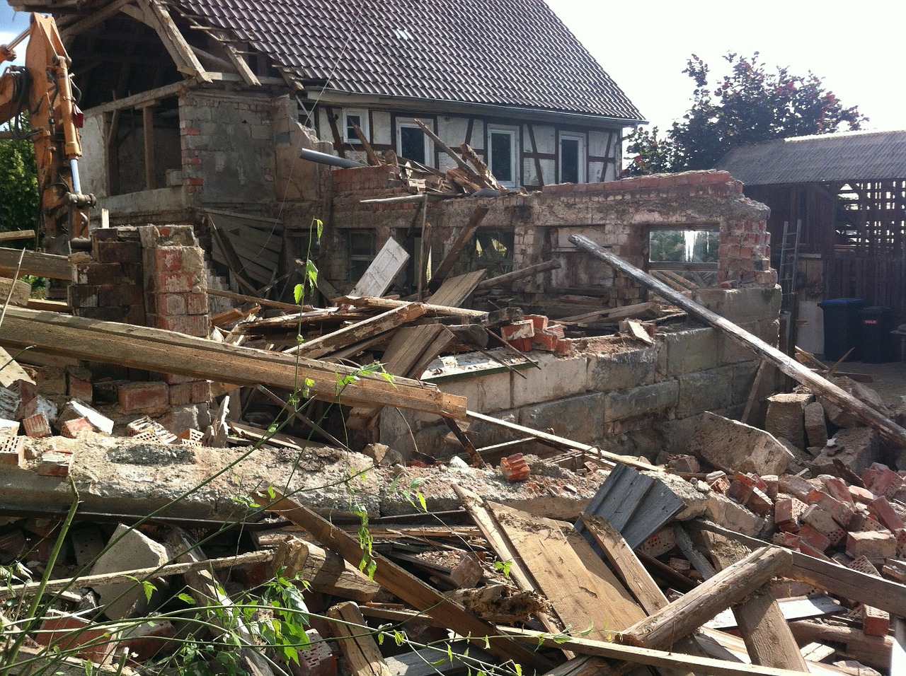 demolition ruin home free photo
