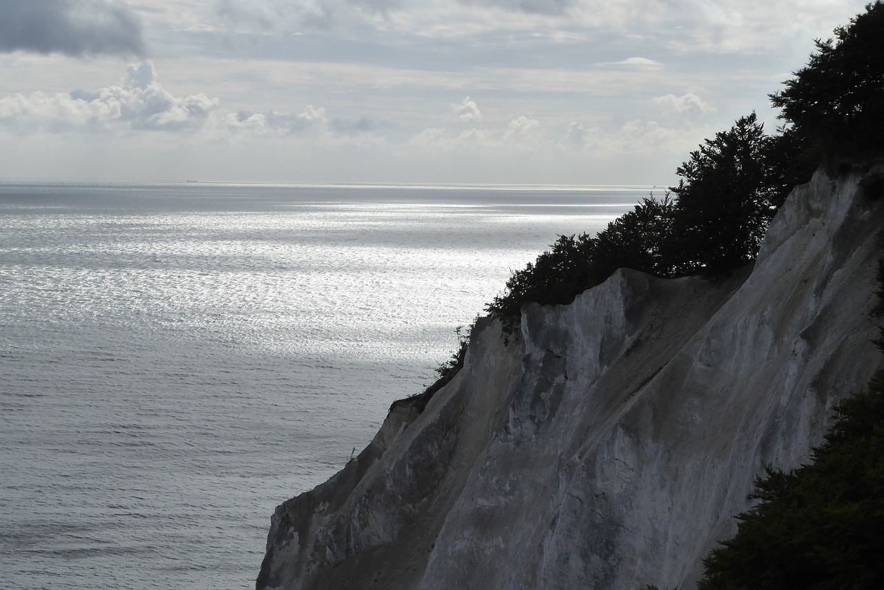 denmark  sea  white cliffs free photo