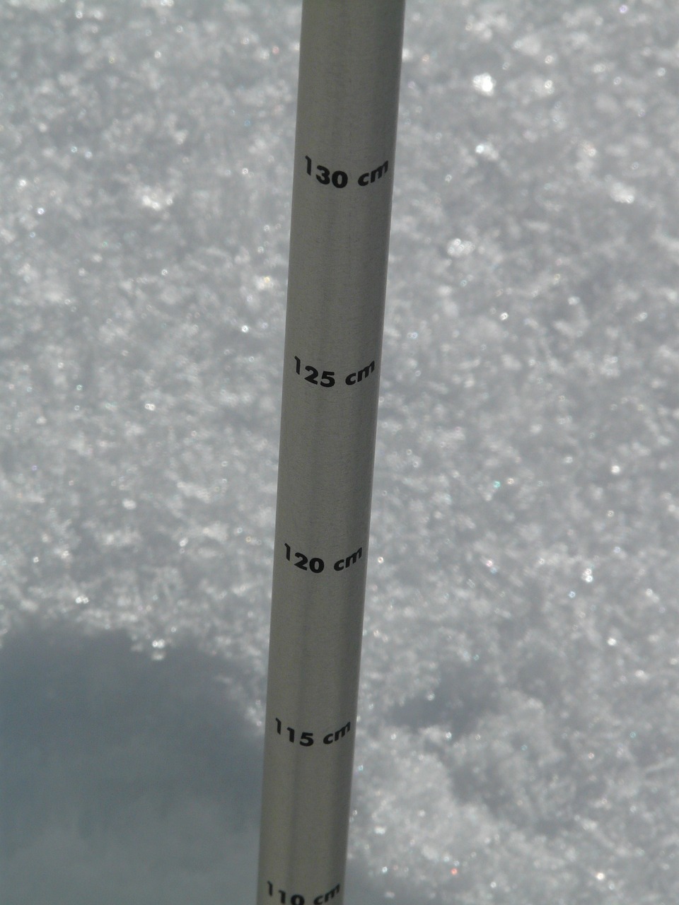 depth of snow measurement snow free photo