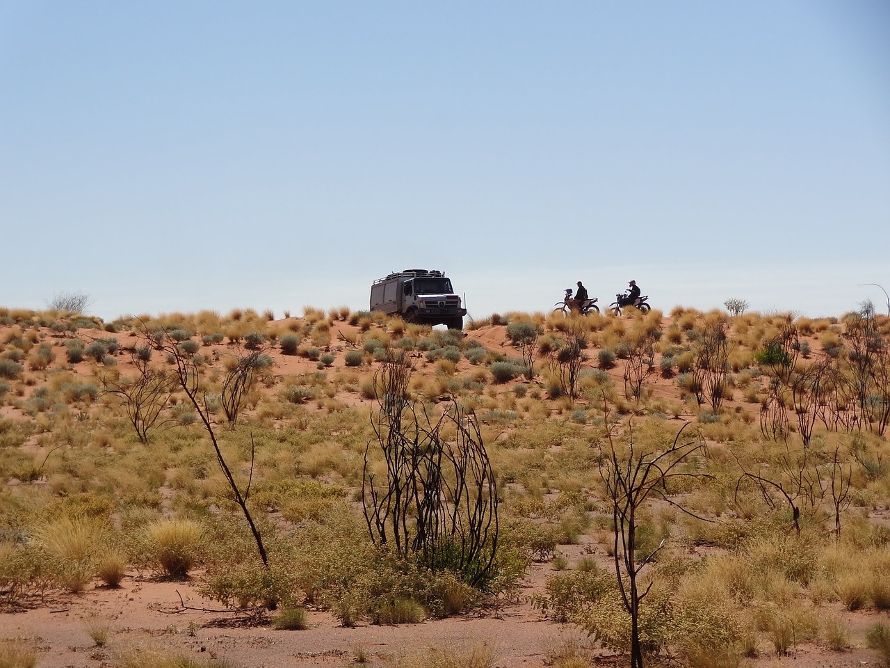 desert australia vehicles free photo