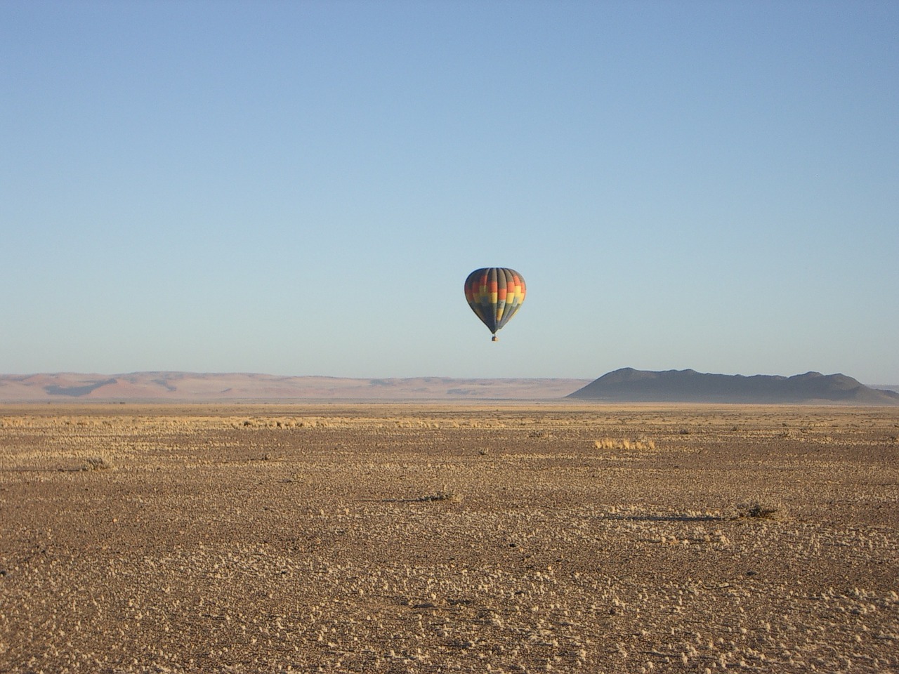 desert heisslufballon wanderlust free photo