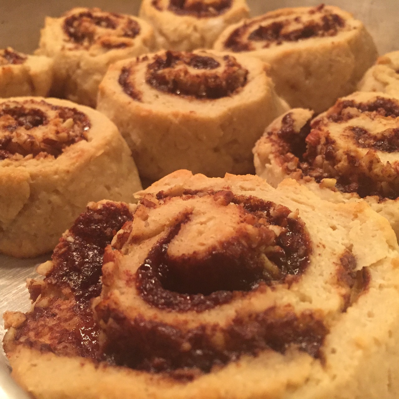desert cinnamon rolls bakery free photo