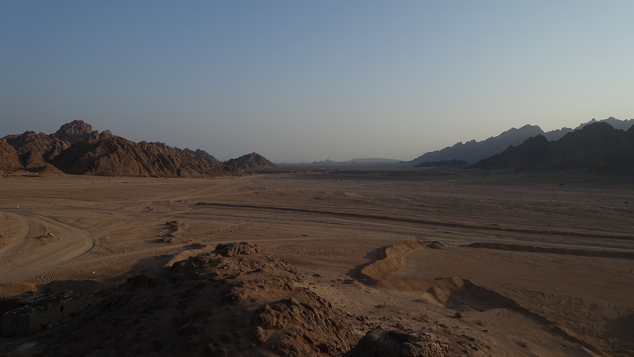 desert mountains summer free photo