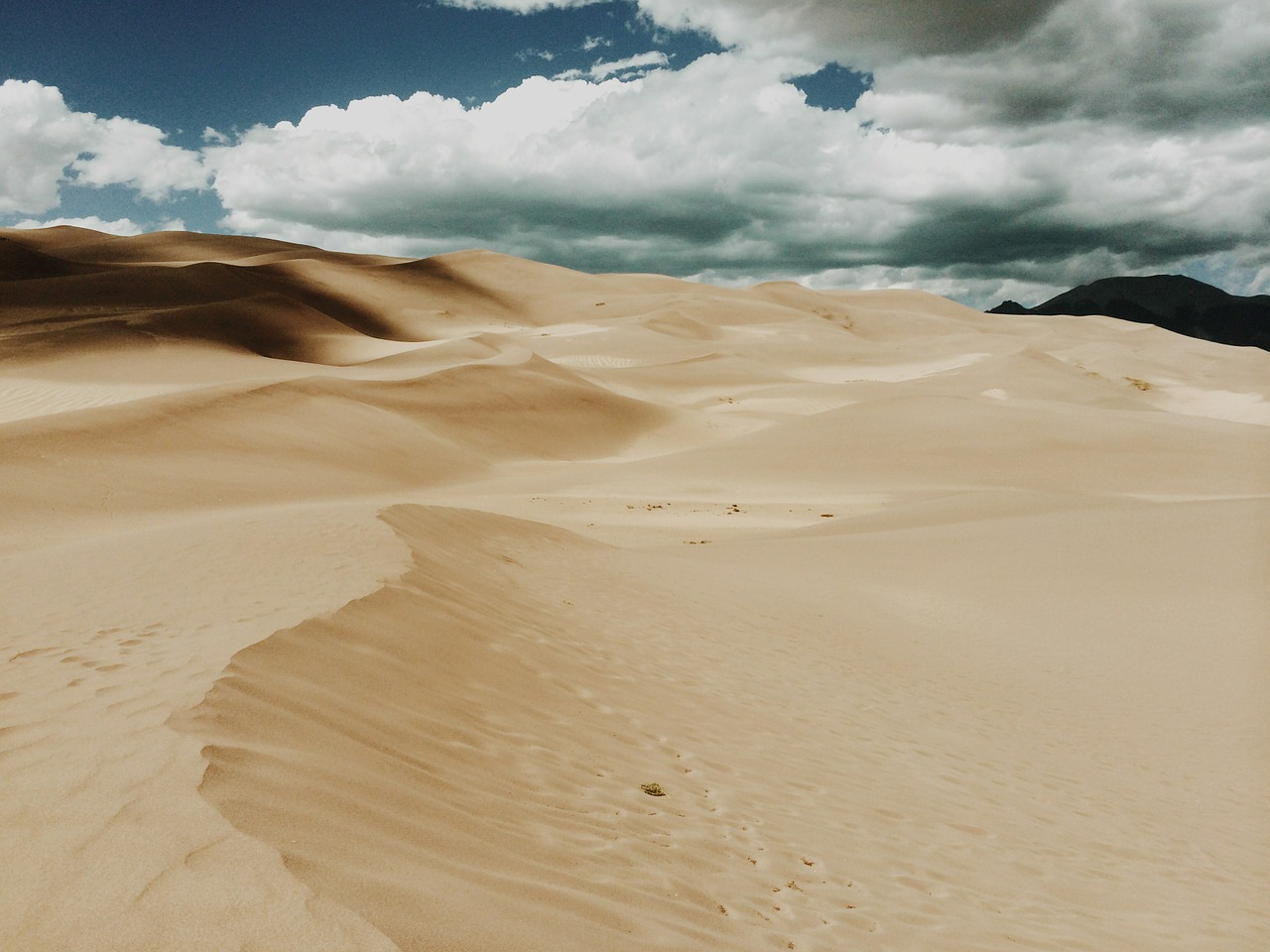 desert sand dramatic free photo