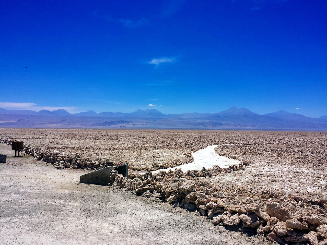 desert salt mountains free photo