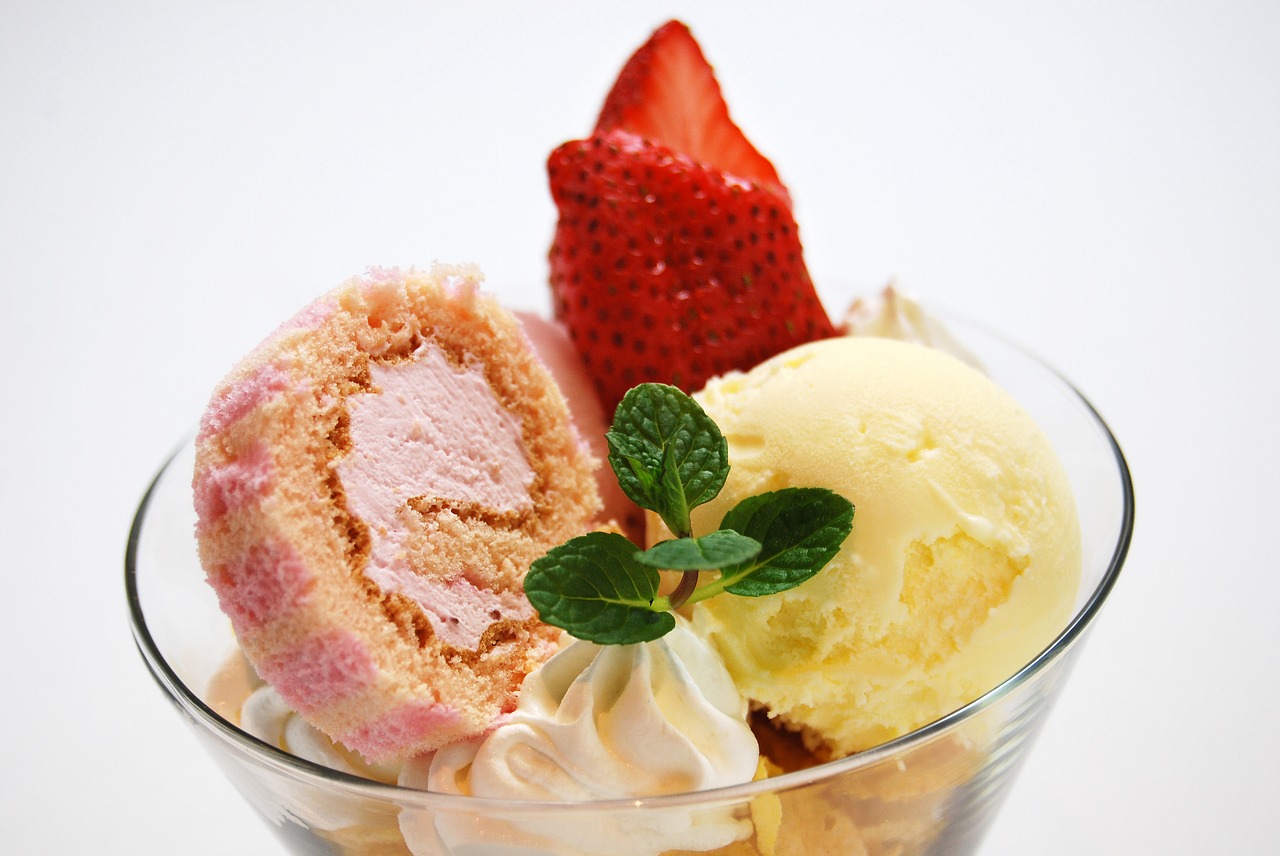 dessert sweet ice-cream free photo