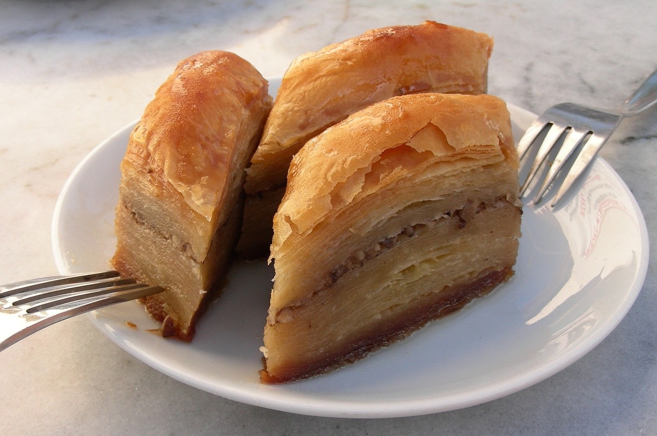 dessert baklava puff pastry free photo