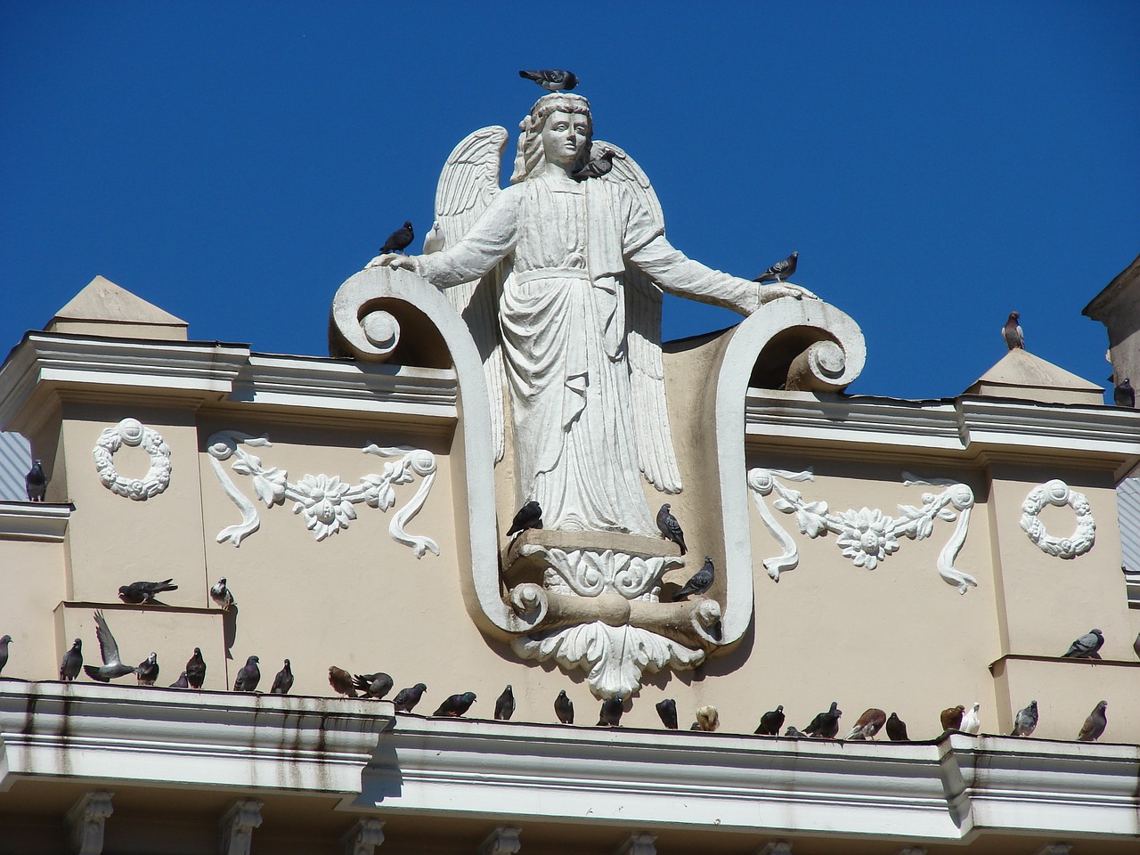 detail architecture caxias free photo