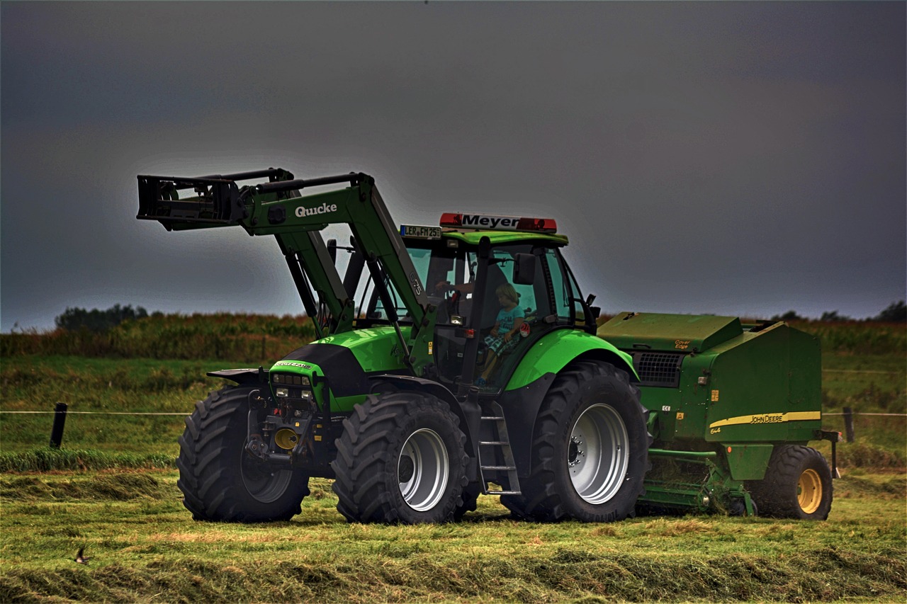 deutz  tractors  tractor free photo