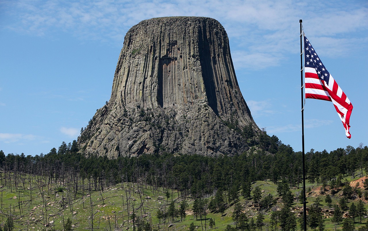 devils tower wyoming outdoors free photo