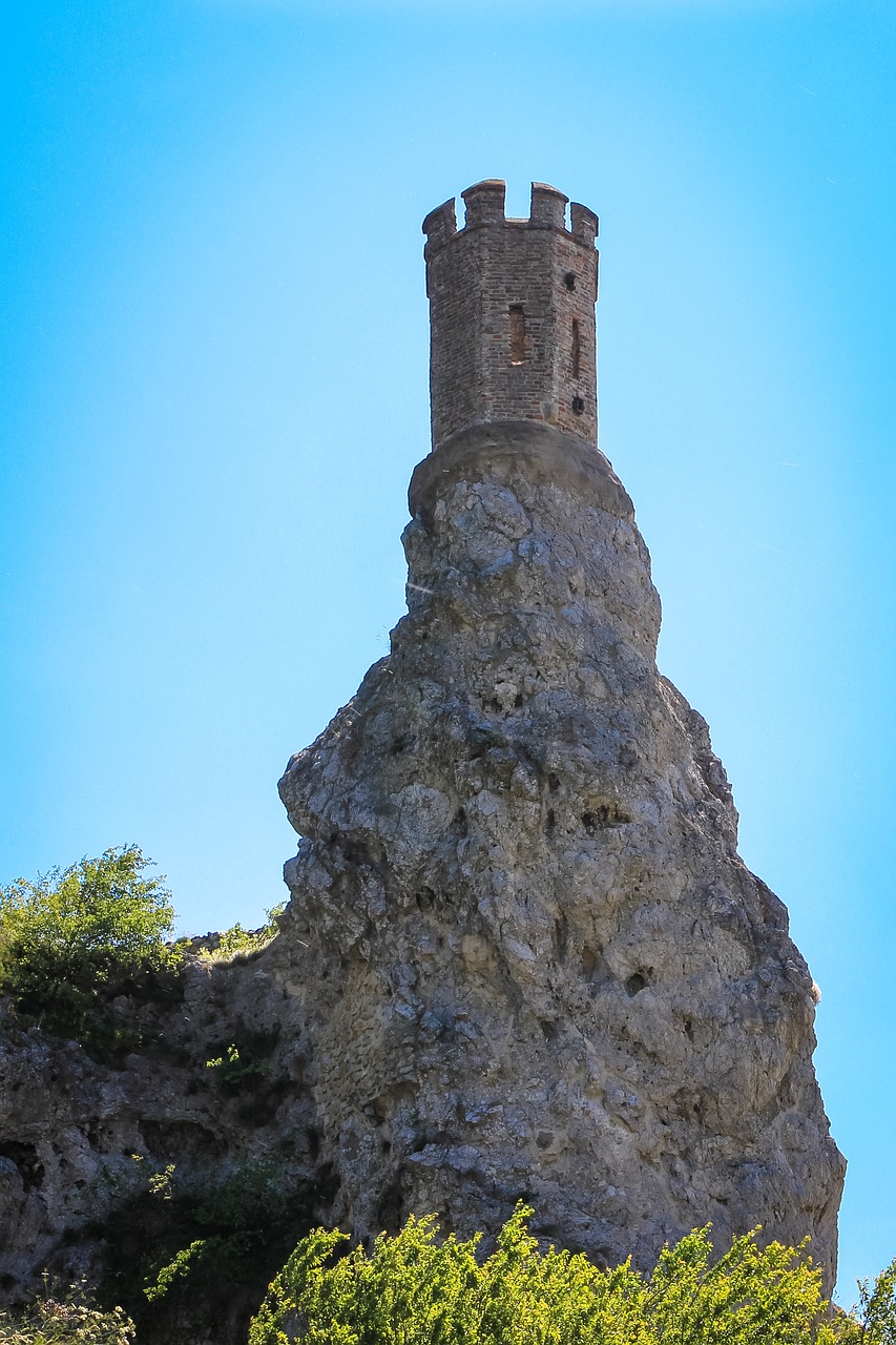 devín tower ruins free photo