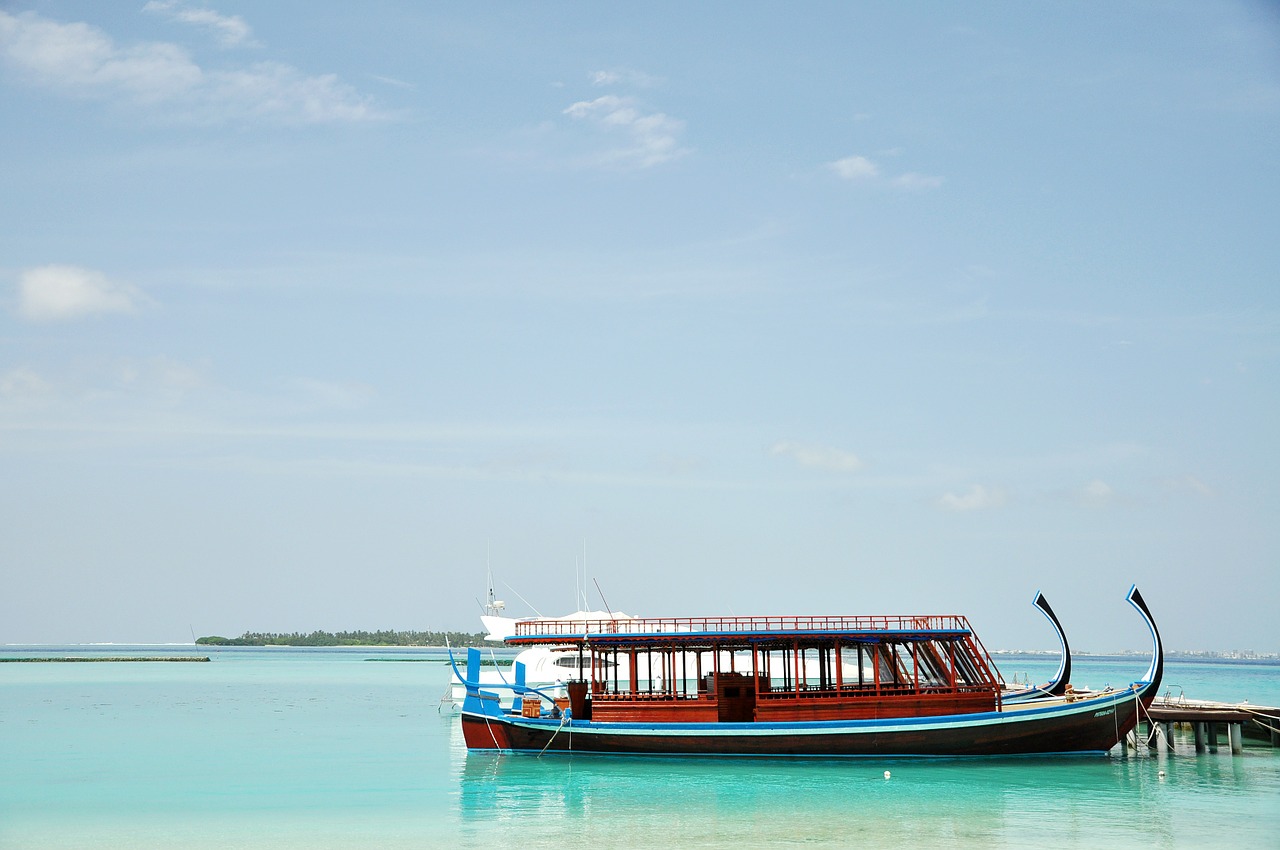 dhonis full moon island maldives free photo