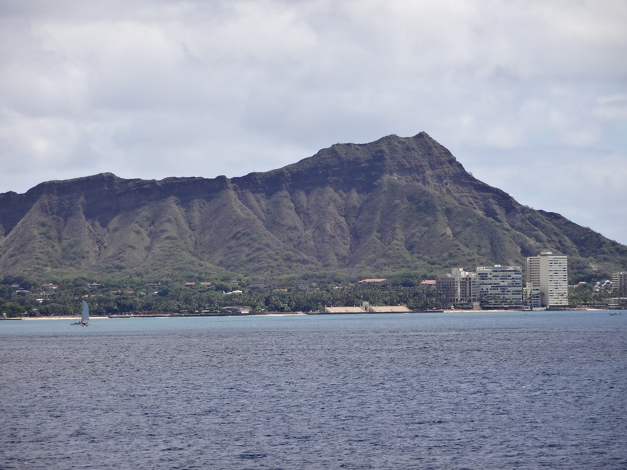 diamond head hawaii ocean free photo