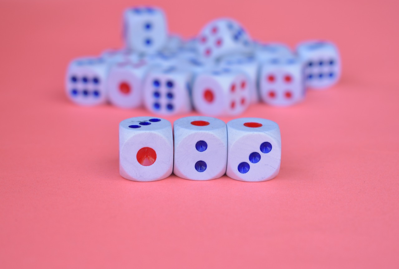 dices  cubes  luck free photo