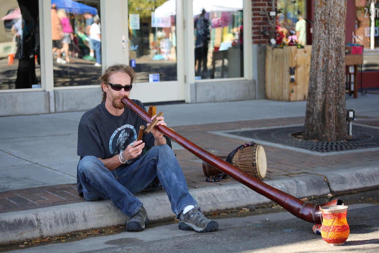 didgeridoo street music man free photo