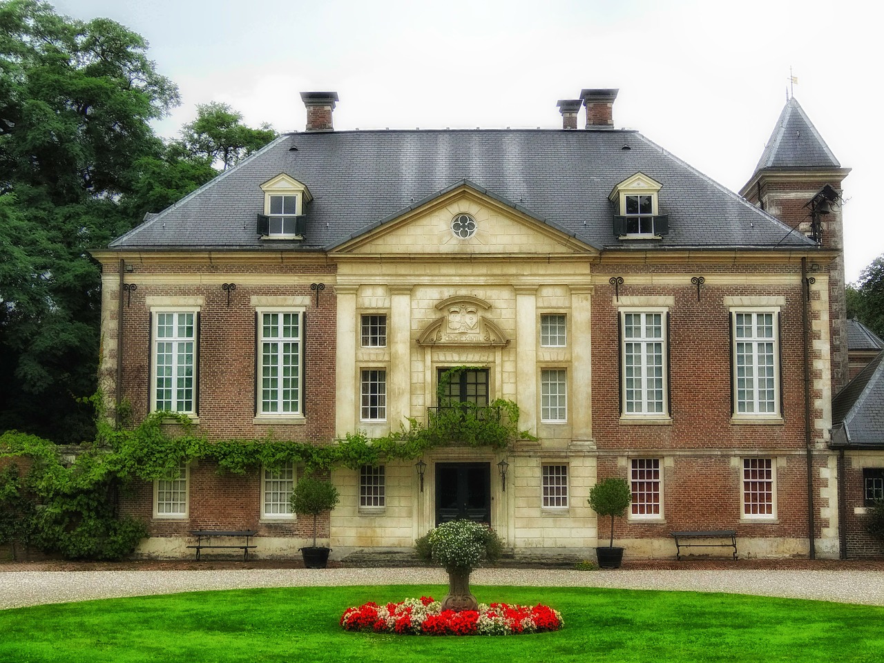 diepenheim netherlands mansion free photo