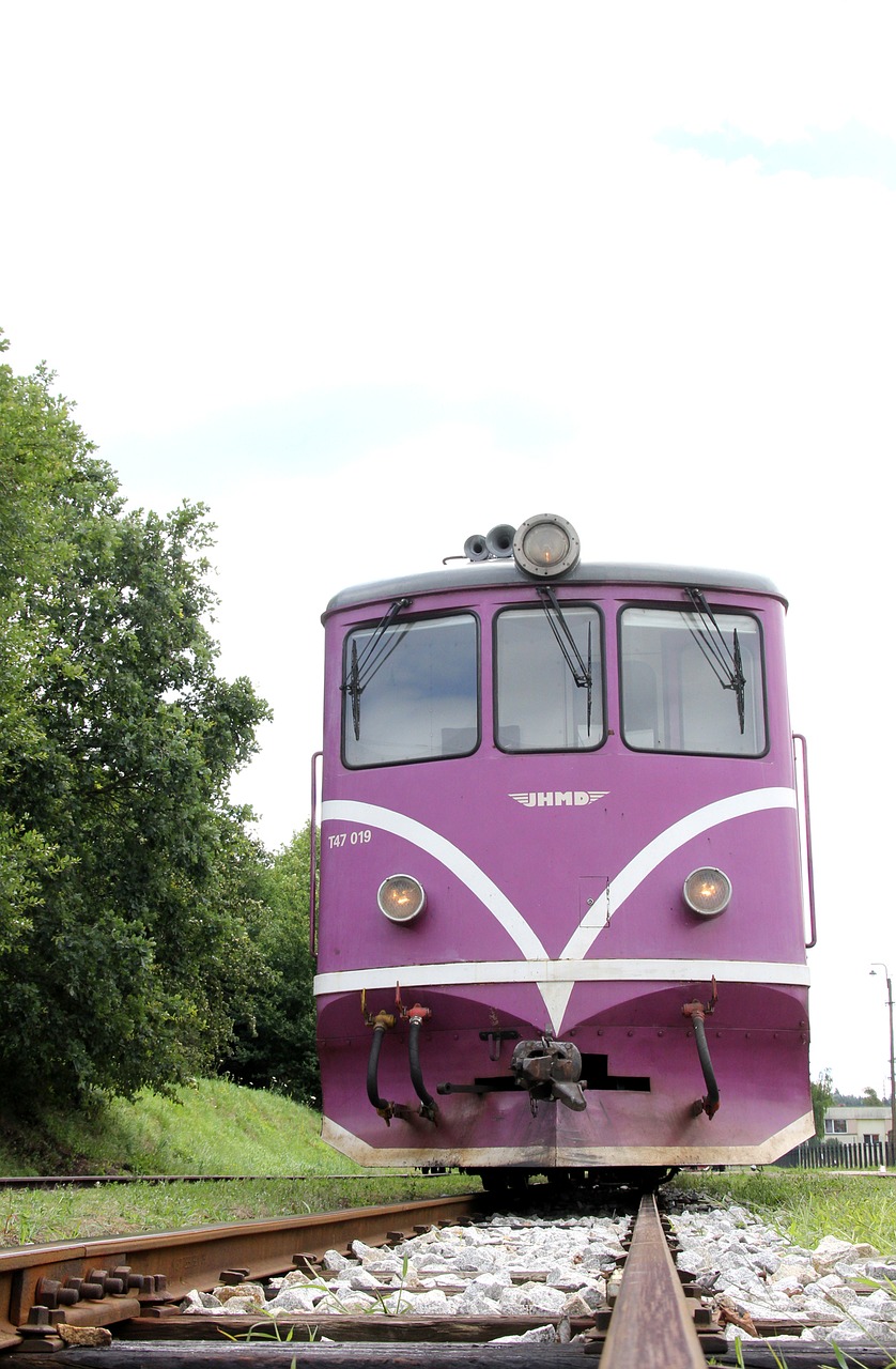 diesel locomotive t47 series nova bystrice free photo