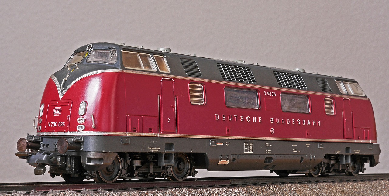 diesel locomotive v 200 classic free photo