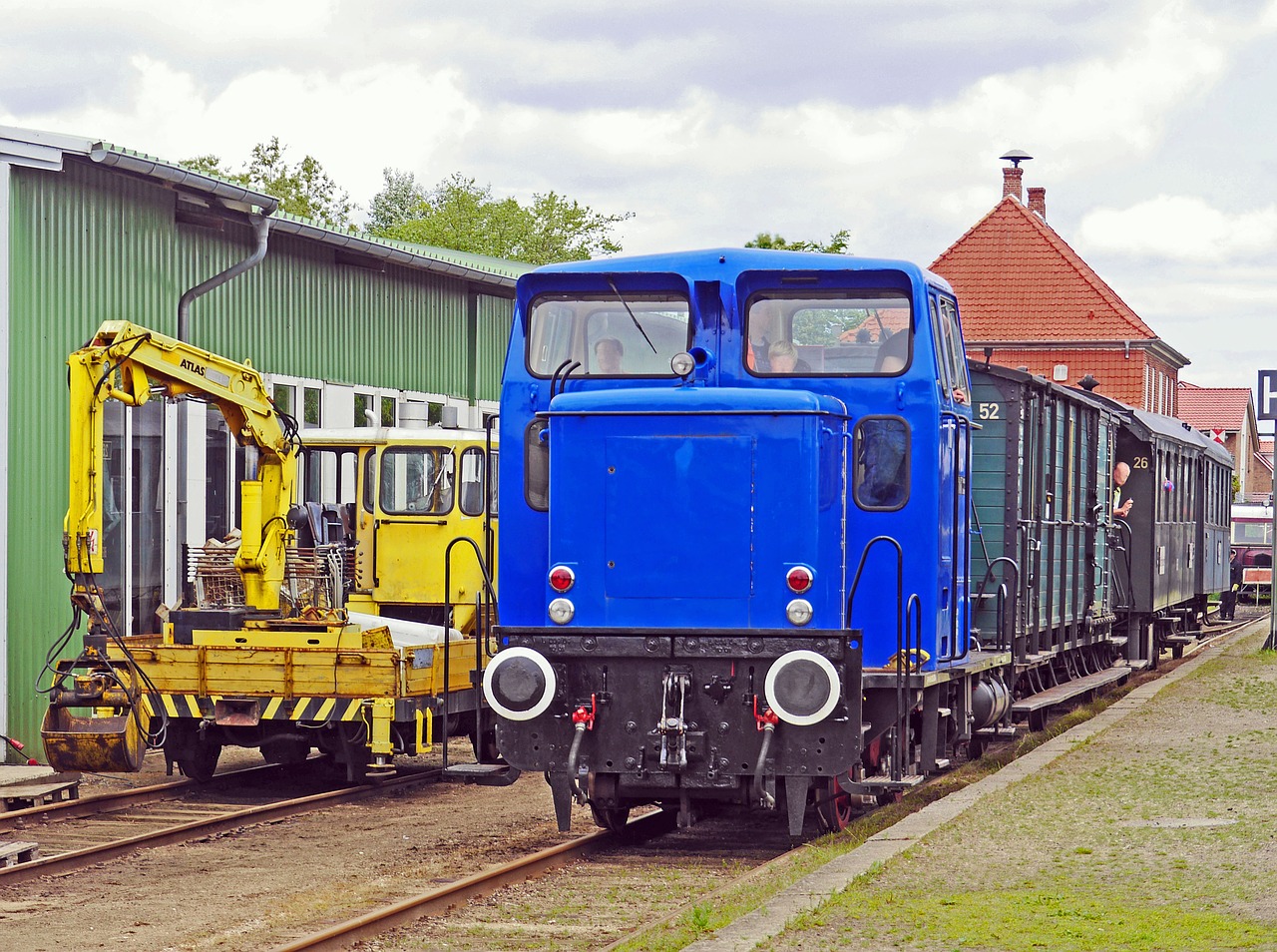 diesel locomotive railway museum schönberger beach free photo