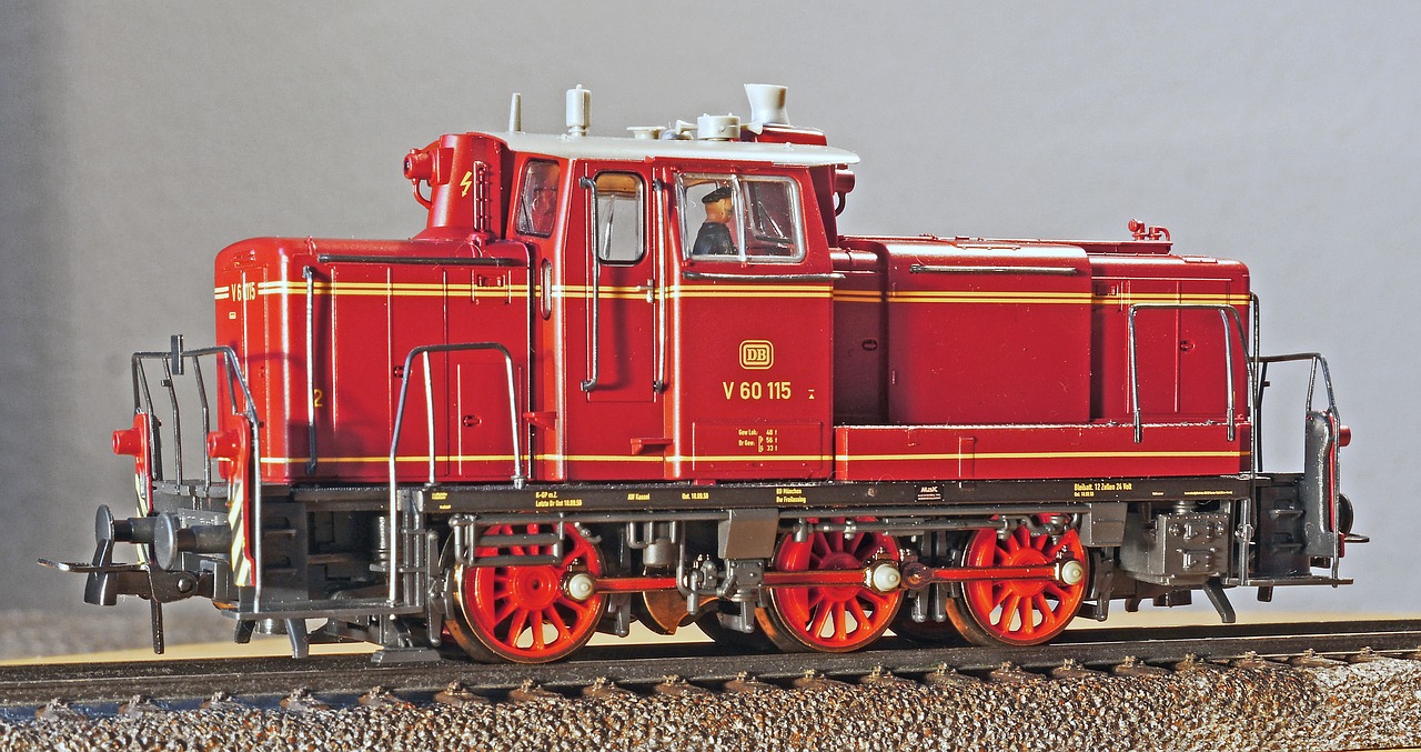 diesel locomotive switcher deutsche bundesbahn free photo