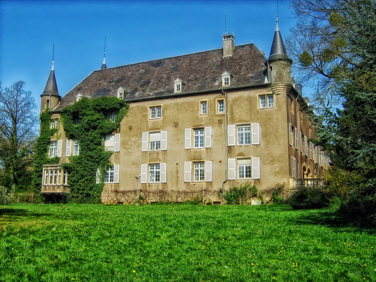 differdange castle luxembourg landmark free photo