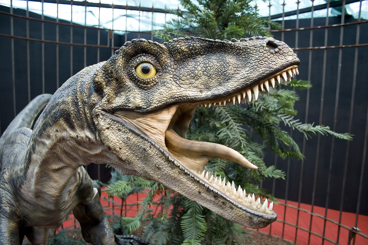 dinos velociraptor raptors free photo